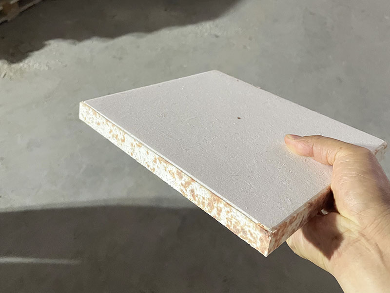 和田刚玉莫来石窑具